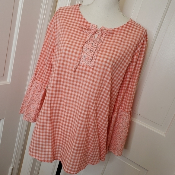 St. John's Bay plaid top - Large - Picture 1 of 7